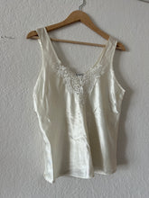 Load image into Gallery viewer, Vintage Ivory Lace Top
