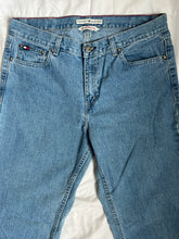 Load image into Gallery viewer, vintage tommy Hilfiger jeans
