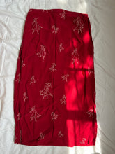 Load image into Gallery viewer, Vintage Printed Slip Skirt
