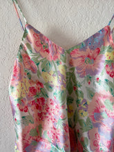 Load image into Gallery viewer, Vintage Floral Cami Top
