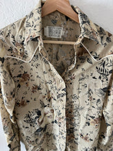 Load image into Gallery viewer, Vintage Western Button Up Shirt
