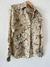 Load image into Gallery viewer, Vintage Western Button Up Shirt
